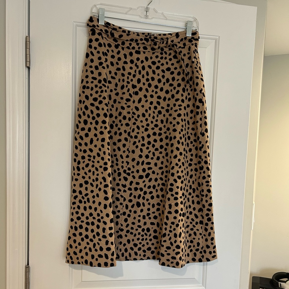 Ann Taylor leopard print skirt. Never worn. NWOT